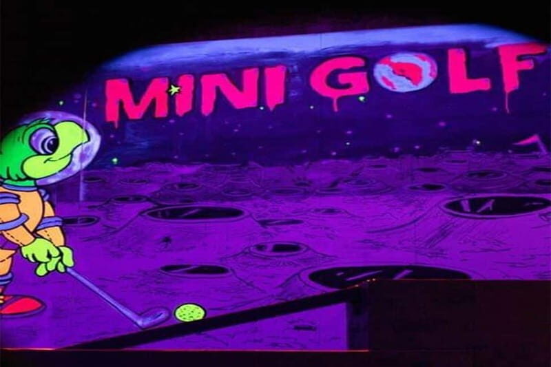 Lisbon: 18-Hole Indoor Minigolf Ticket with Bar Area - A Detailed Look at Lisbon’s Indoor Minigolf Experience