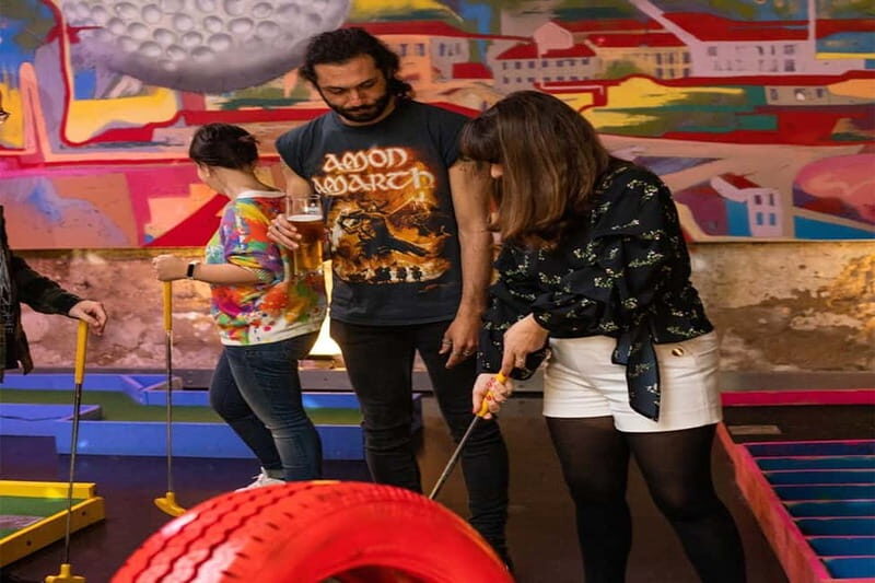 Lisbon: 18-Hole Indoor Minigolf Ticket with Bar Area - FAQs