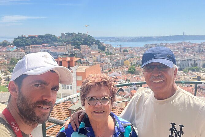 Lisbon 1h30 Tuk-Tuk Tour: The best way to visit the city - Discover Lisbon on a 1h30 Tuk-Tuk Tour: The Best Way to Explore the City