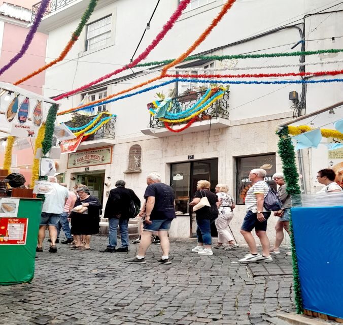 Lisbon: 2 hours Private City Highlights Tuk-Tuk Tour for two - Why This Tour Offers Good Value
