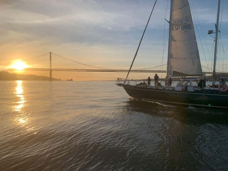 Lisbon: 2 Hours Private Tour with Drinks - Why This Tour Works Well