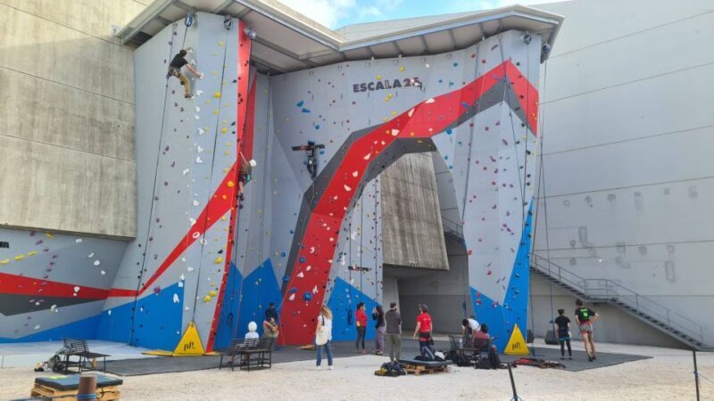 Lisbon: 25 de Abril Bridge Guided Climbing Experience - Key Points