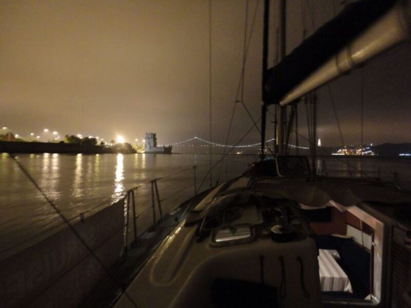 Lisbon 2H Private Tour by SAILBOAT / SAIL or POWER CATAMARAN - Practical Tips for Booking and Enjoyment