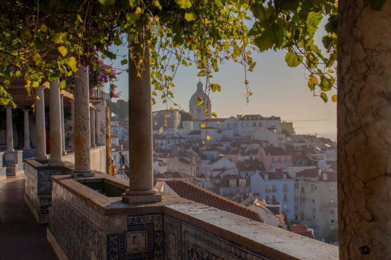 Lisbon: 3-hour tour in German to all viewpoints with local guide - A Quick Look at the Lisbon Viewpoints Tour
