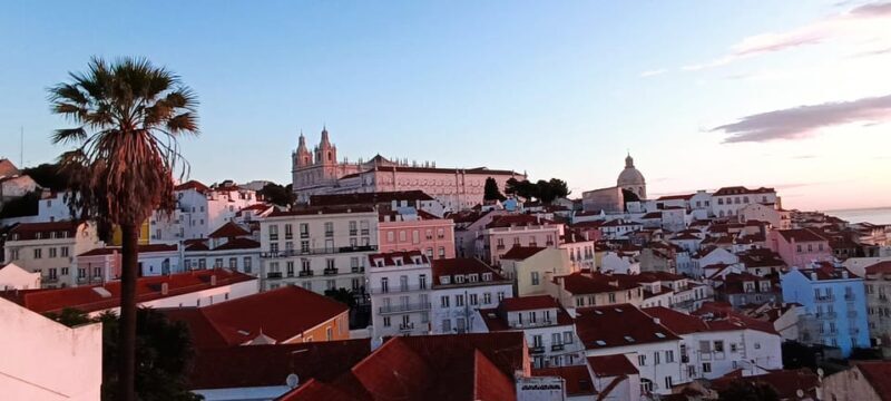Lisbon: 8 Hour Private Tour through Lisbon (up to 6 people) - Exploring Lisbon in Comfort and Style: A 8-Hour Private Tour