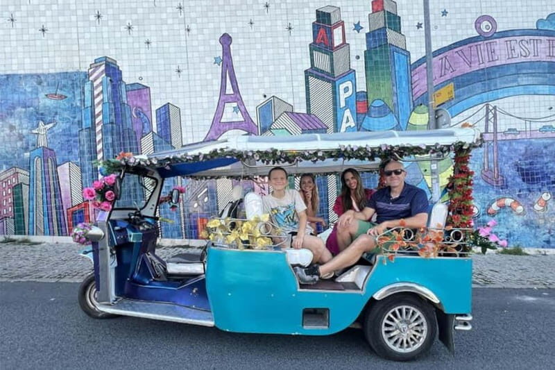 Lisbon: ALFAMA TUK TUK TOUR ,OLD TOWN - Exploring Lisbon in an Unconventional Way