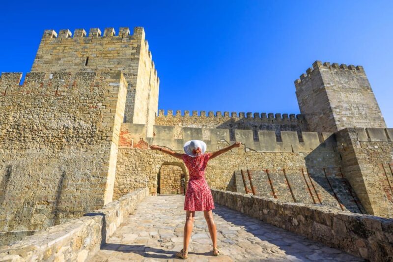 Lisbon: Alfama Walking Tour with St. George Castle Entry - Key Points