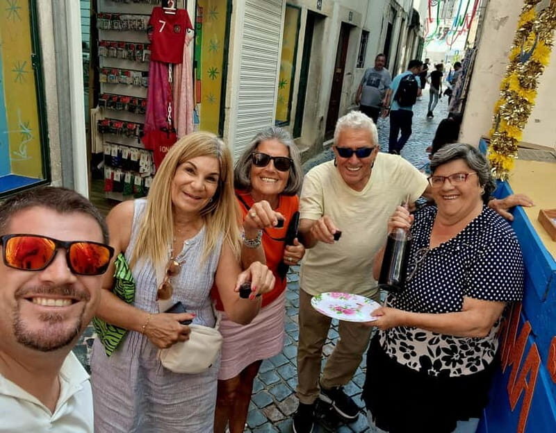 LISBON: Amazing Tuktuk tours with a local portuguese guide - Exploring Lisbon by Tuktuk: An In-Depth Look