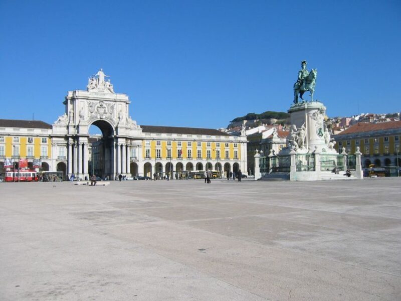 Lisbon and Fatima Sanctuary Full-Day Private Tour - The Tour Experience: A Deep Dive