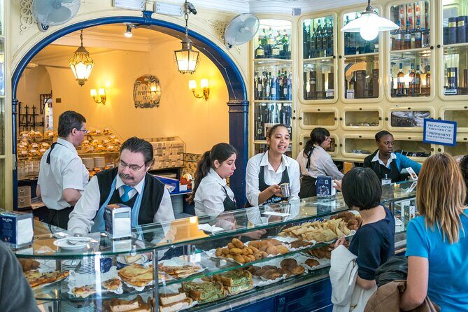 Lisbon at your own pace- Private Guided Historical Tour in Lisbon - Exploring the Historic Neighborhoods: Alfama and Beyond