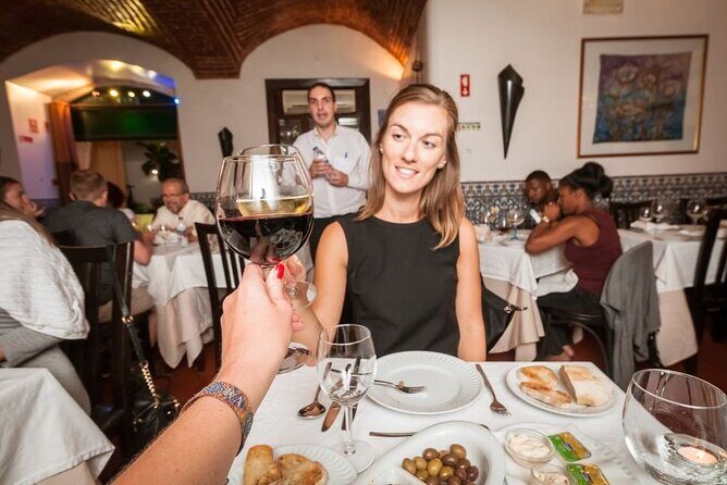 Lisbon: Authentic Fado Show, Dinner and Night Tour - FAQ