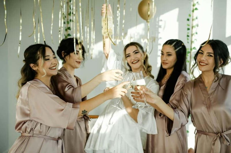 Lisbon: Bachelorette Party Photoshoot Tour - Who Would Love This Tour?