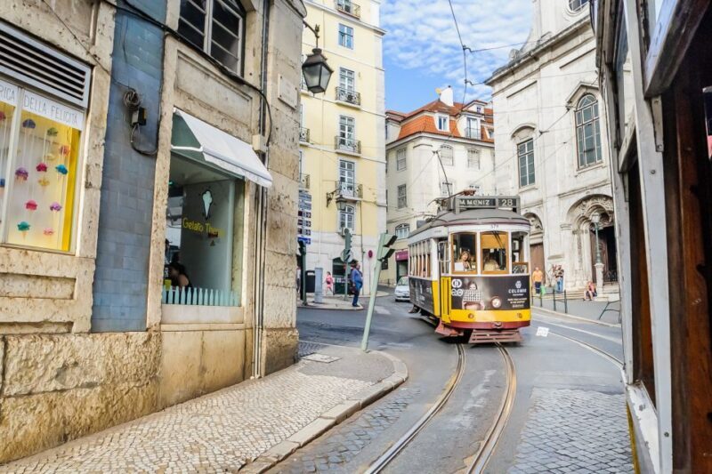 Lisbon: Best of City Private Walking Tour - Experience Provider