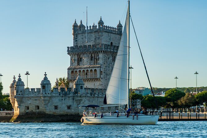 Lisbon boat tour with drinks - FAQ