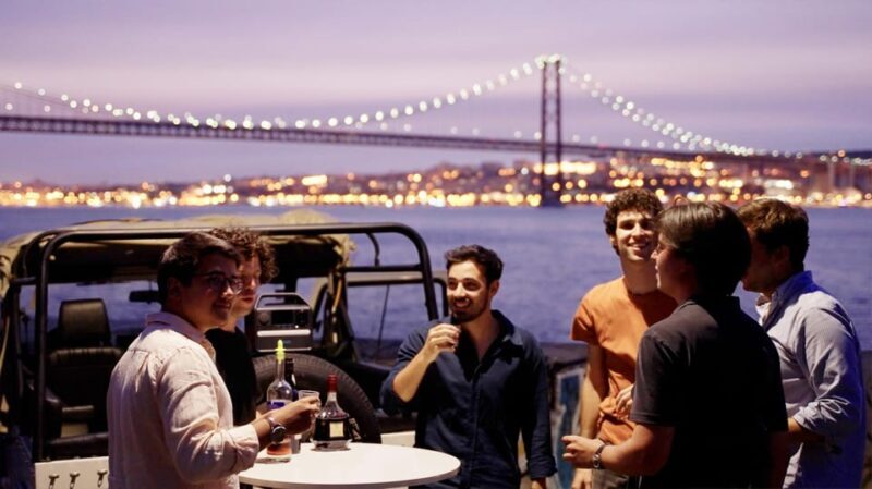 LISBON BY NIGHT in a Vintage Jeep with FOOD & DRINK Tastings - Discover Lisbon by Night in a Vintage Jeep with Food & Drink Tastings