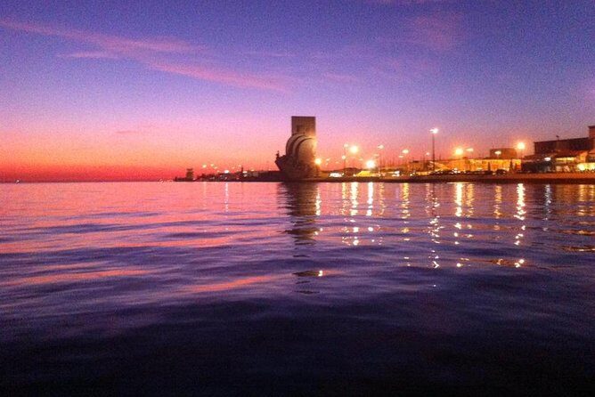 Lisbon by Night Sailing Tour with White or Rosé Wine & Light Snacks - Exploring the Itinerary in Detail