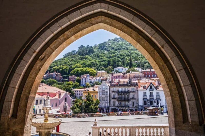 Lisbon/Cascais/Estoril: Private Half-Day Tour of Sintra - Transportation and Comfort