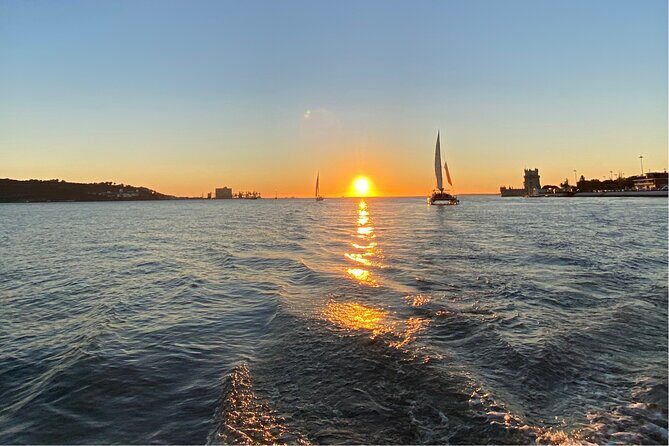 Lisbon: Catamaran Luxury Sunset and Wine Tour - Value and Overall Impression
