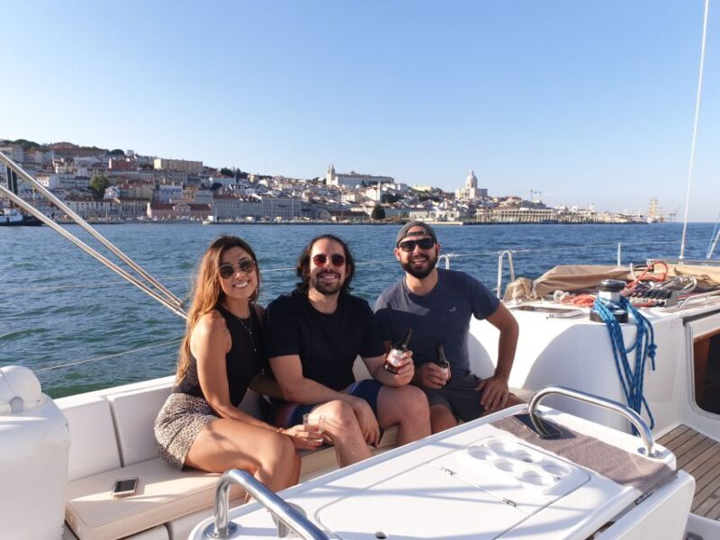 Lisbon: Champagne Sailing Tours - Key Points