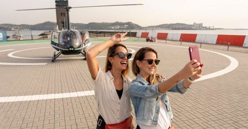 Lisbon: City and Coastline Sightseeing Helicopter Flight - Lisbon: City and Coastline Sightseeing Helicopter Flight