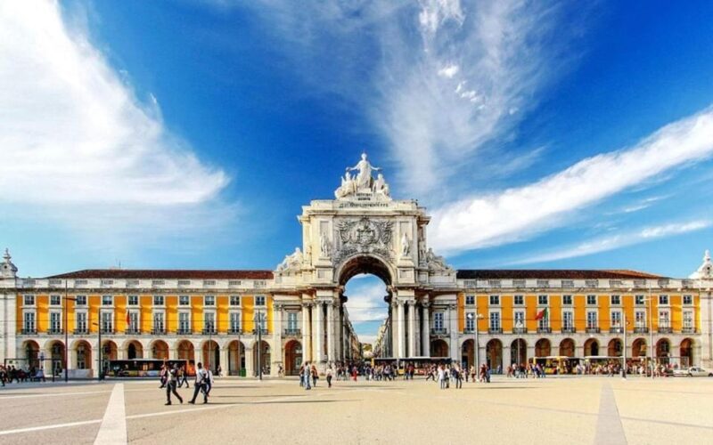 Lisbon City Tour: All Must-See Attractions with Expert Guide - The Sum Up