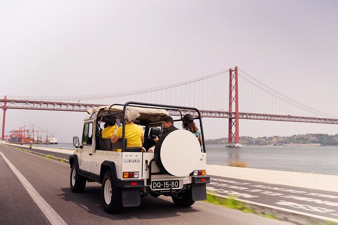 LISBON DAILY TOUR in a Vintage Jeep with FOOD & DRINK Tastings - The Heart of Lisbon: Food & Drink