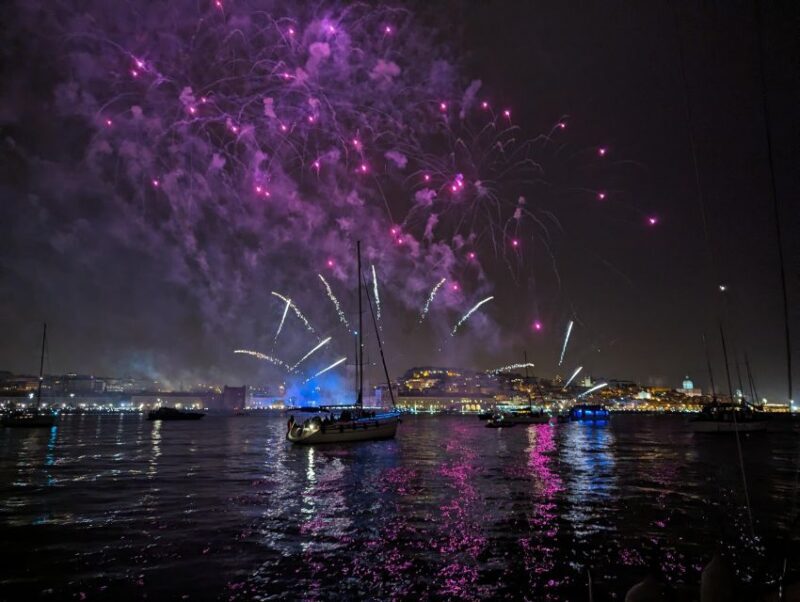 Lisbon: Dazzling New Year's Private Boat Tour (2h) - What’s Included and What’s Not