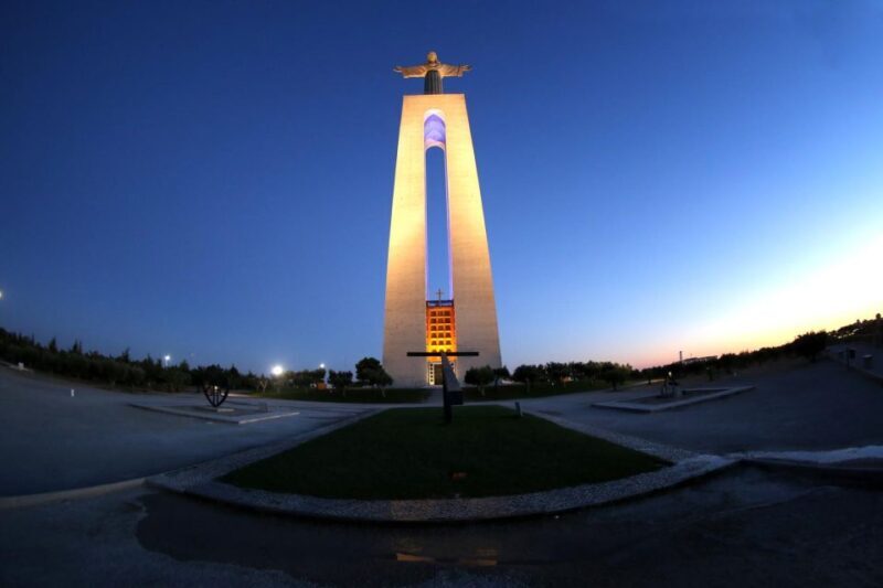 Lisbon: Discover Lisbon City wonders on a Private day tour! - FAQs