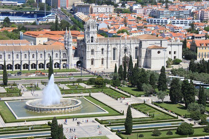 Lisbon Downtown & Alfama with a guide Walking tour - Final Thought: Who Should Take This Tour?