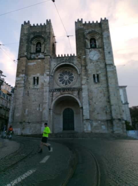 Lisbon: Early Morning Running Tour with Breakfast - Why Choose the Lisbon Early Morning Running Tour?