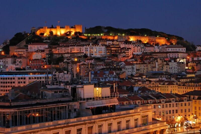 Lisbon: Fado Show, Dinner & City Tour with Local Guide - A Deep Dive into the Lisbon Night Experience
