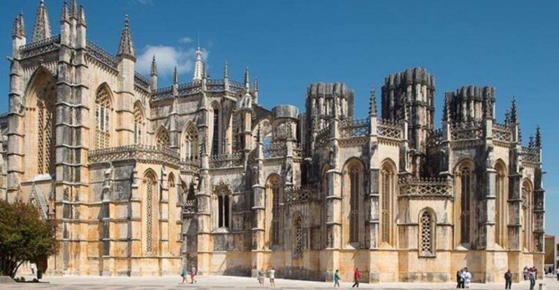 Lisbon: Fátima, Batalha Monastery, Nazaré and Óbidos Tour - The Itinerary Breakdown: What Makes Each Stop Special