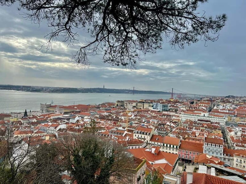Lisbon: Guided Sightseeing Tour by Tuk Tuk - Practical Considerations
