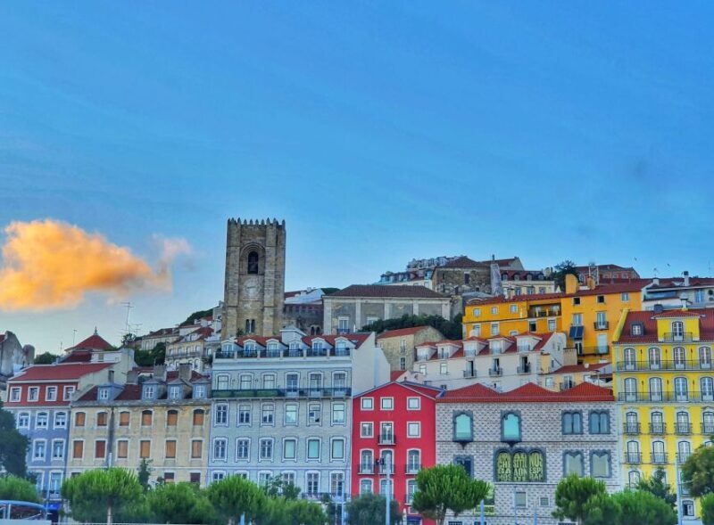 Lisbon: Half Day Complete City Highlights Tour by Tuk Tuk - Why a Tuk Tuk Tour in Lisbon?