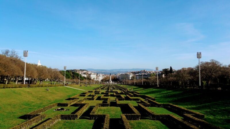 Lisbon Half Day Private Luxury City Tour - Discover Lisbon in Style: The Half Day Private Luxury City Tour