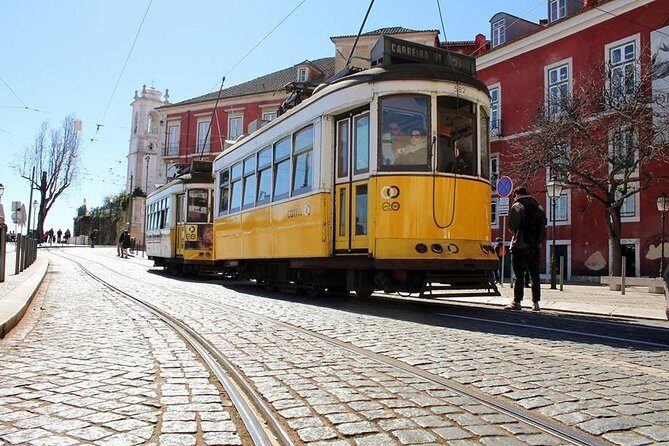 Lisbon Half-Day Private Tour in Premium Vehicle and Custom Stops - FAQ