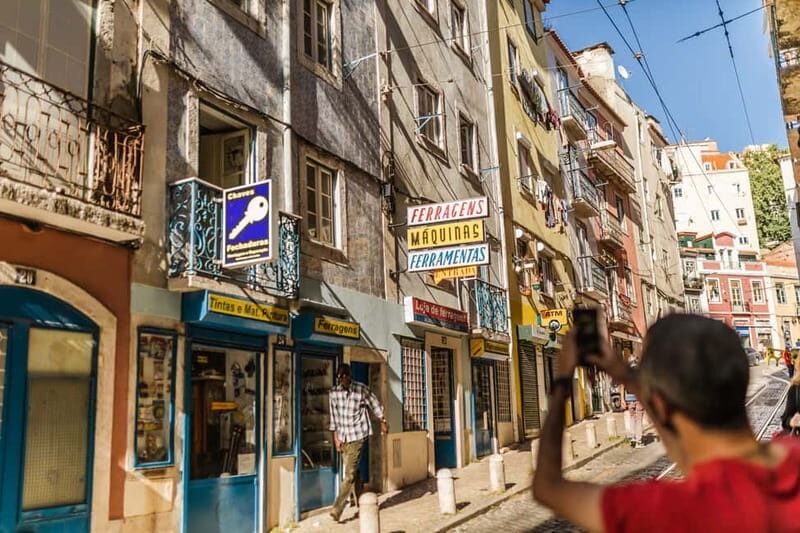 Lisbon: Highlights and Hidden Gems Private Tour with a Local - FAQ