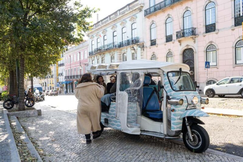 Lisbon: Historical Tuk Tuk Tour (Alfama, Bairro Alto, Belém) - FAQ