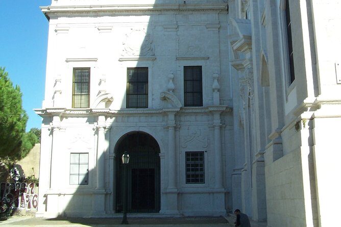 Lisbon Historical Vintage Tour: Typical Lisbon - Frequently Asked Questions