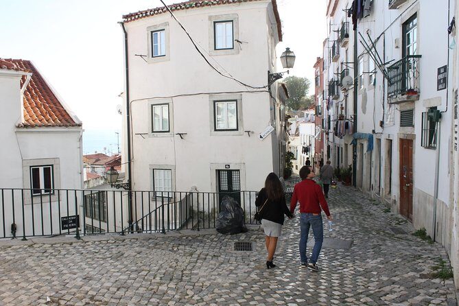 Lisbon in the eye of a Portuguese writer - FAQ