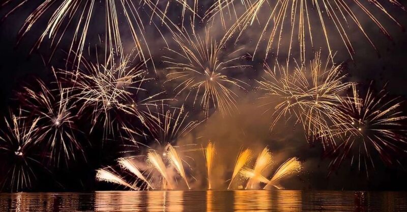 Lisbon: New Years Eve Fireworks Tagus River Sailing Cruise - Who Is This Tour Best For?