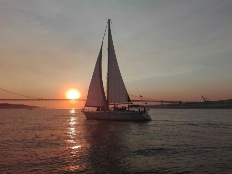 Lisbon: New Year's Eve Tagus River Cruise with Open Bar - Frequently Asked Questions