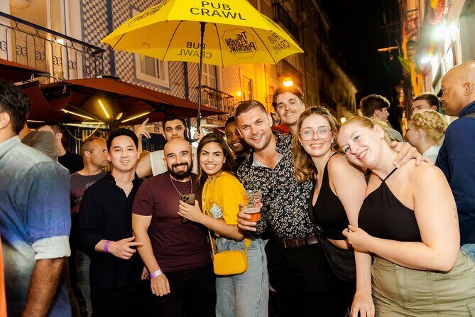 Lisbon Night Pubcrawl: 1h Open Bar, Shots and VIP Club Entry - What Do Travelers Say?