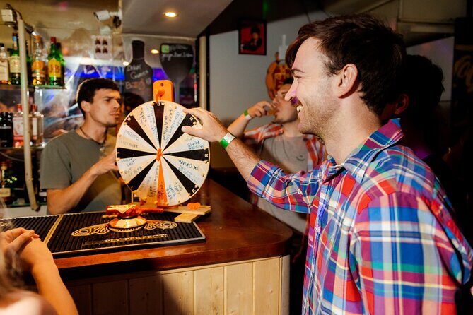 Lisbon Night Pubcrawl: 1h Open Bar, Shots and VIP Club Entry - Practical Tips