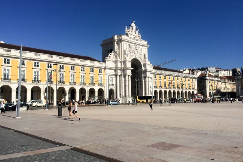 Lisbon: Old Quarter Highlights Tour - The Itinerary in Detail