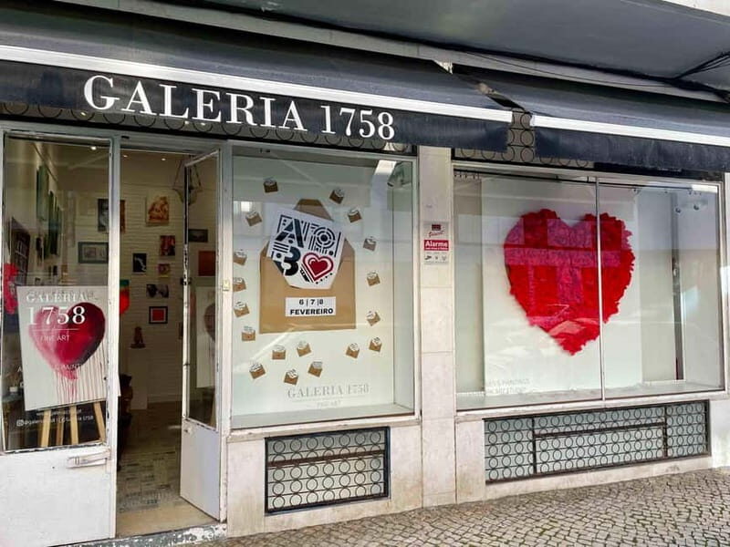 Lisbon: Painting Class in an Art Gallery - Key Points