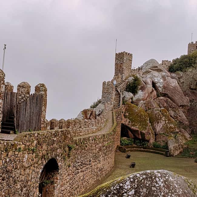 Lisbon: Pena Palace, Qta Regaleira, Moorish Castle & Cascais - Who Will Love This Tour?