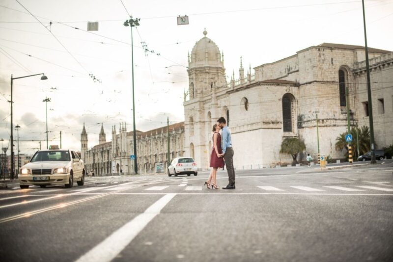 Lisbon: Photo Shoot with a Private Vacation Photographer - Key Points