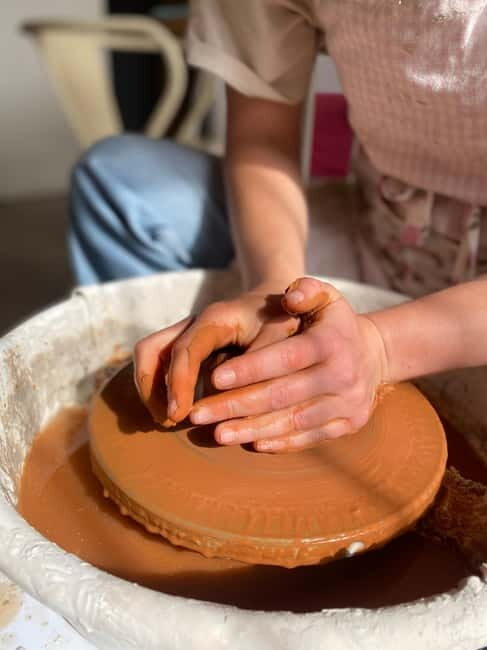 Lisbon: Pottery Wheel Lesson - Meditate With Clay - Exploring the Pottery Wheel Experience in Lisbon