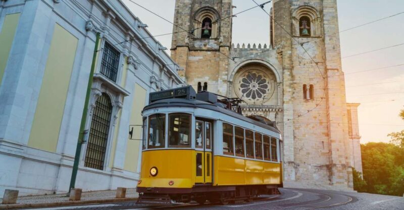 Lisbon: Private Architecture Tour with a Local Expert - Why the Private Tour Works
